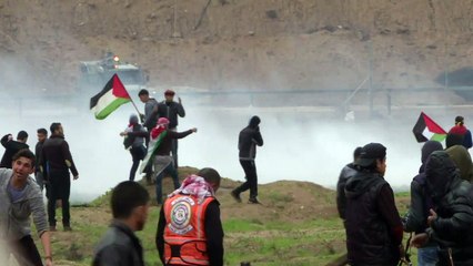 Palestino morre durante manifestações em Gaza