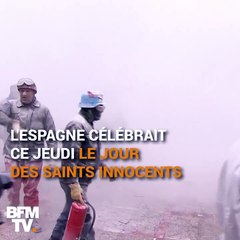 En Espagne, les habitants d'Ibi s'enfarinent pour le Jour des Sains Innocents