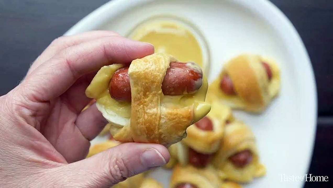 Apple Gouda Pigs in a Blanket