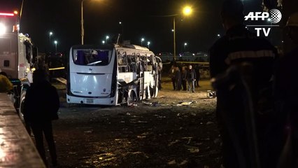 Bomb kills 3 Vietnamese tourists, guide near Egypt pyramids