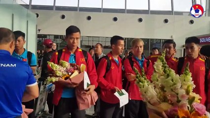Đội Tuyển Việt Nam đã đặt chân tới Qatar sau hơn 10h di chuyển | VFF Channel