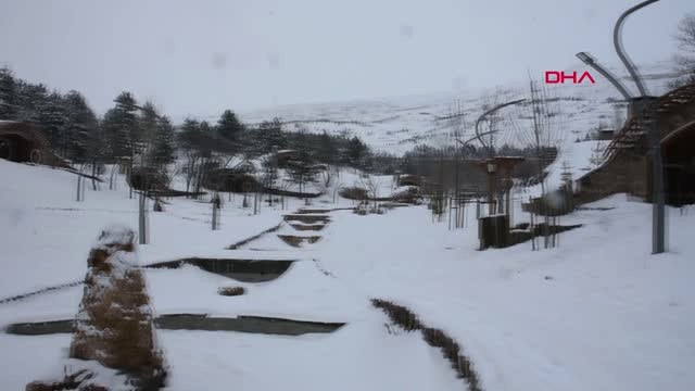 Sivas'taki Hobbit Köyünde Kış Güzelliği