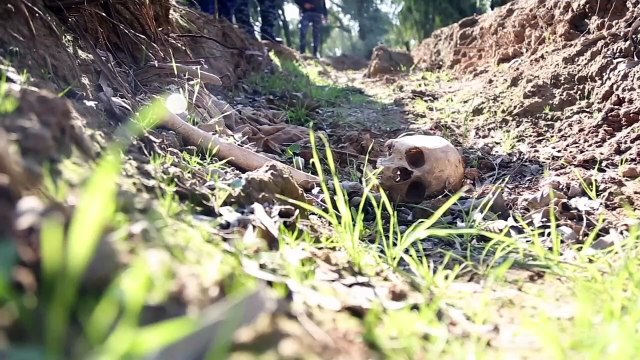 Remains of children found in Iraq mass grave