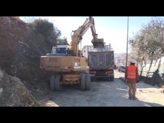Ora News - Rrëshqitja pranë Kalasë Lezhë, Bashkia ndërhyrje me fond 20 mln lek