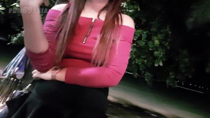 Pattaya Beach - Night Walk Interview