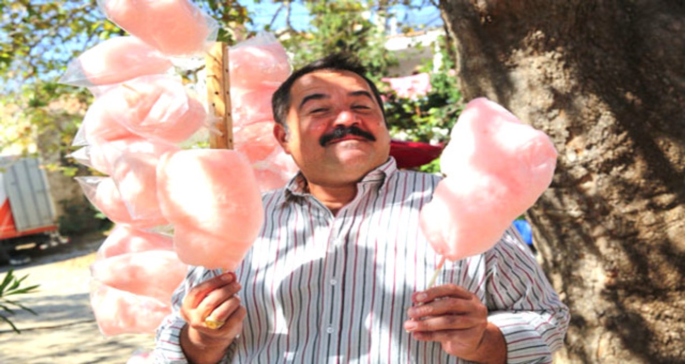 Ata Demirer: "İzlemeyen Kalmasın"