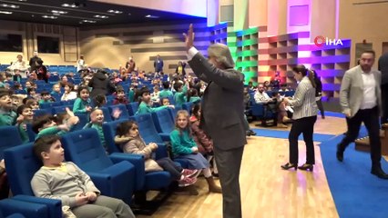 Beyoğlu’nda bin öğrenci Hezarfen tiyatro oyununda buluştu