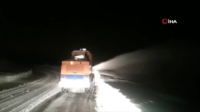22 Köy ile 67 Mezra Yolu Kar Yağışı Nedeniyle Ulaşıma Kapandı