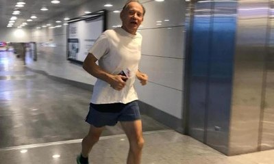 Atatürk Havalimanı'nda Sloven profesörden boş vakit koşusu