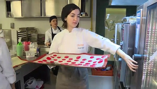 Geleceğin şefleri, hasta çocuklar için mutfağa girdi - İZMİR