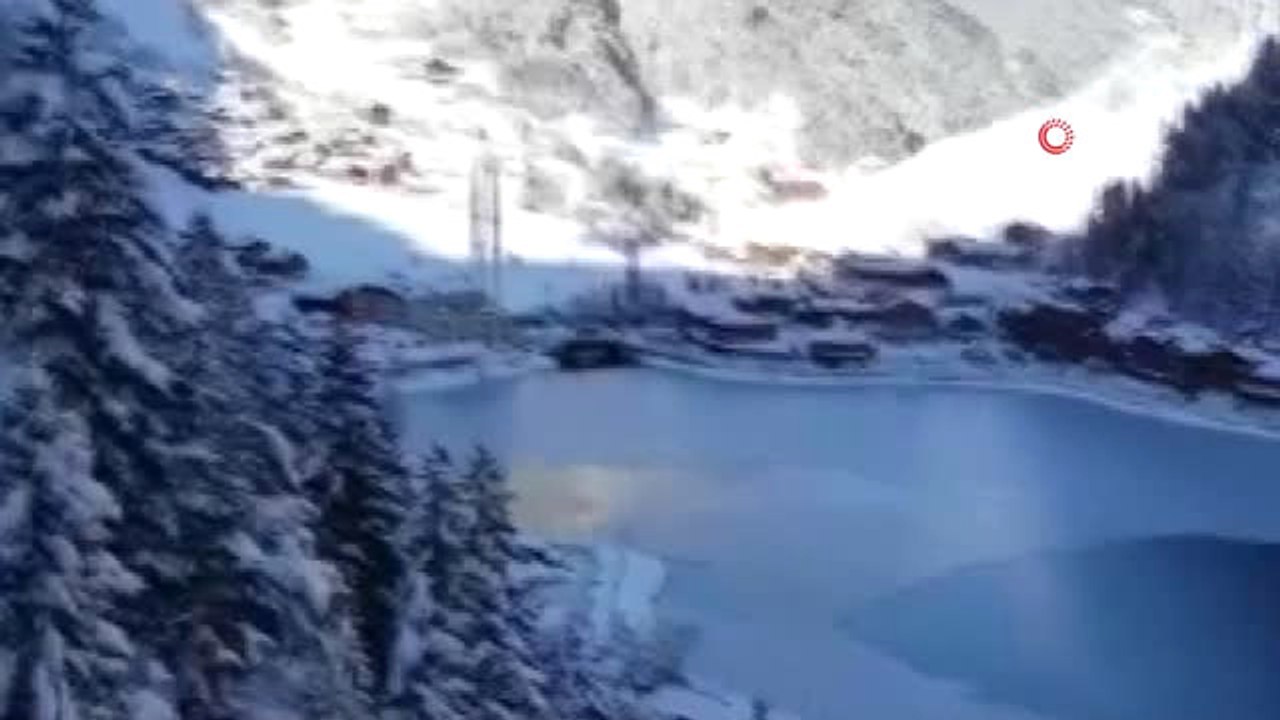 Uzungöl Kısmen Dondu