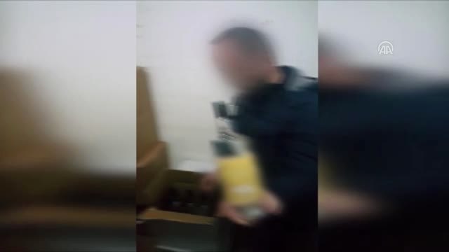 İzmir'de Bin 988 Şişe Kaçak İçki Ele Geçirildi