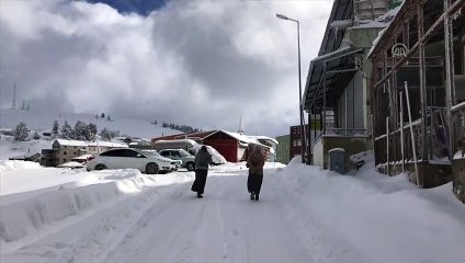 Giresun yaylaları beyaza örtüyle görsel şölen sunuyor