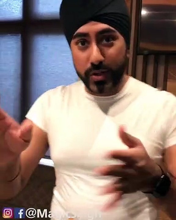 Enlever et remettre son petit doigt