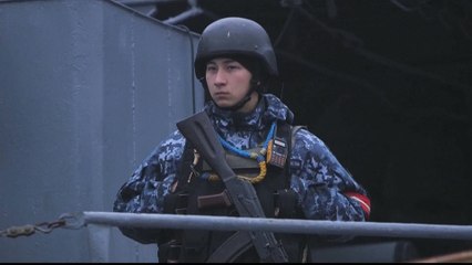 Russia's new border wall barrier seals off Crimea