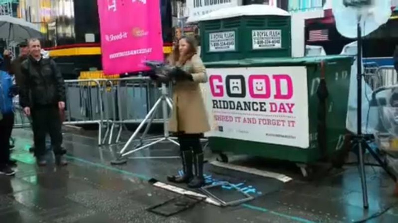 New yorker schreddern "schlechte erinnerungen" von 2018