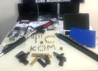 Van'da 'Tefecilik' Operasyonu: 8 Tutuklama