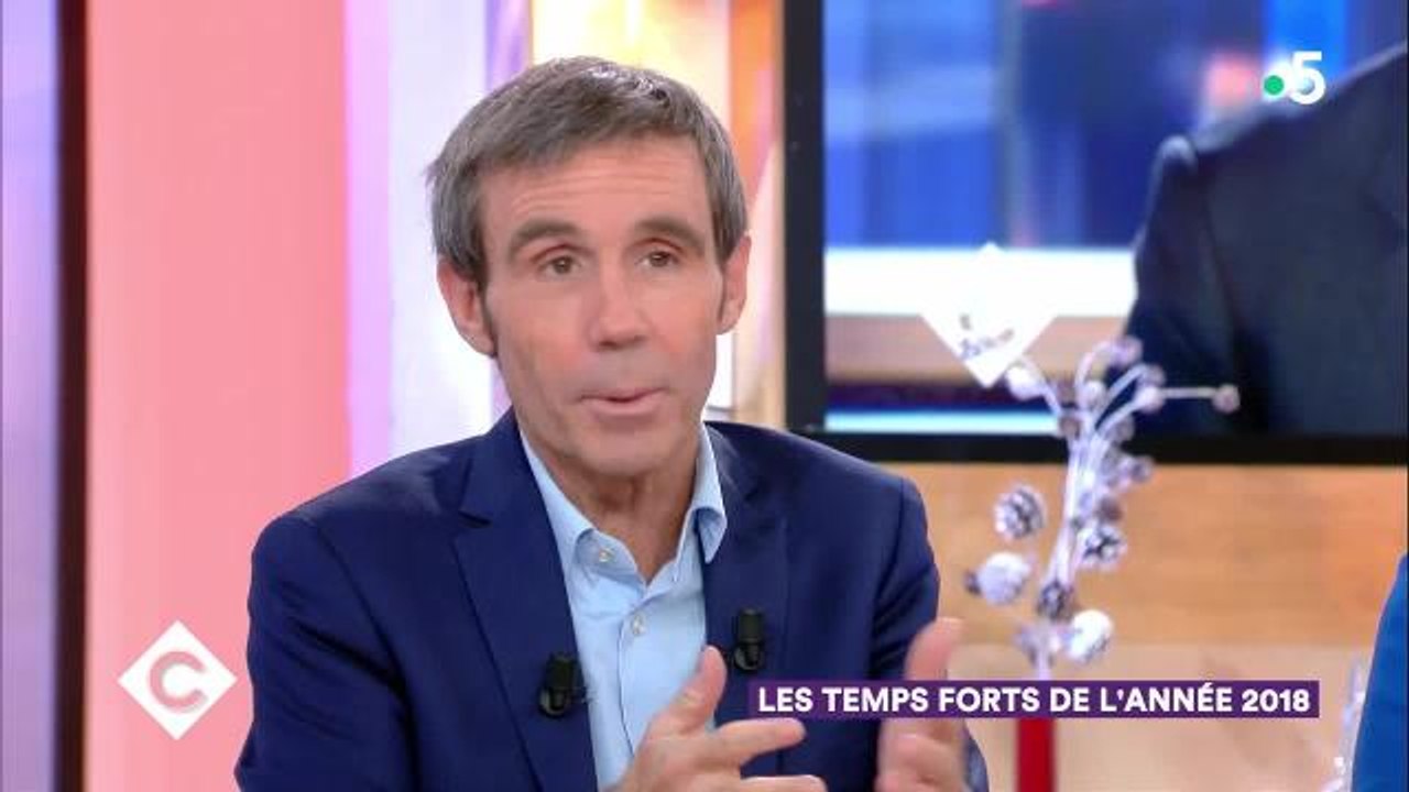 David Pujadas : ce JT qu'il a présenté avec une perruque  C à Vous - jeudi 27 décembre