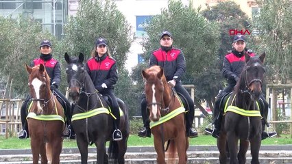 Taksim'de Yılbaşı Gecesi Atlı Polisler de Görev Yapacak