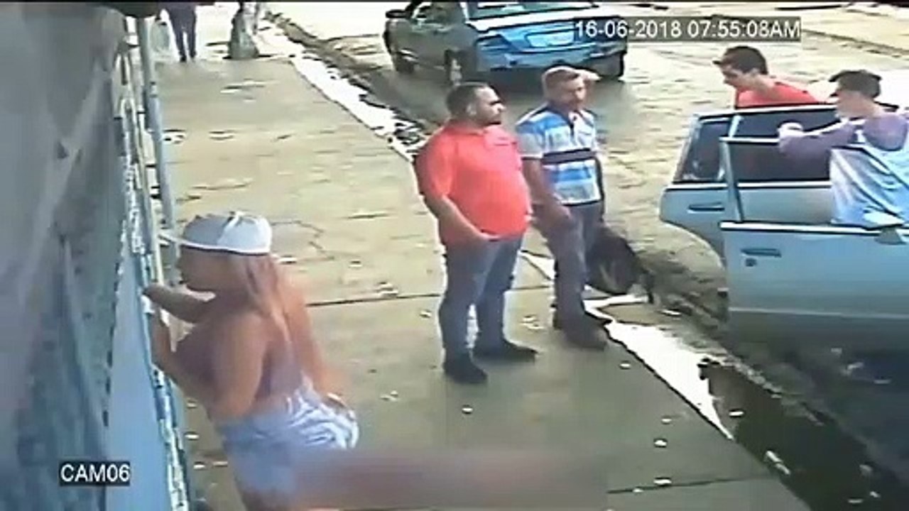 Este vídeo mostra com quem devemos canta