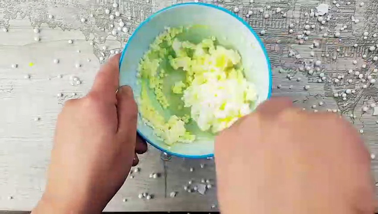Making FLOAM Slime with Balloons