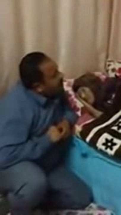 Annesine söylüyor Yürek Sızlattı
