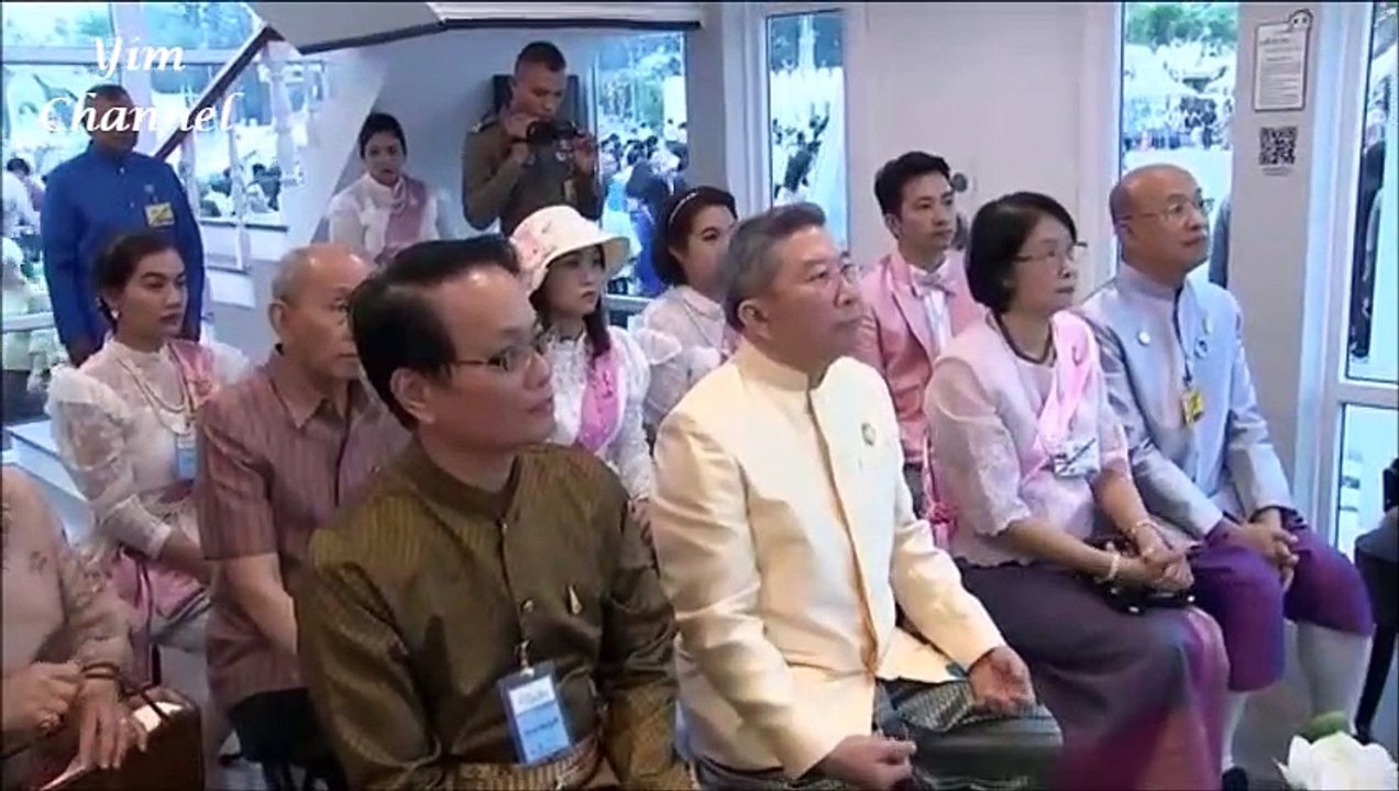 เสี่ยรักทุกคน! น้าหม่อมนางแบบลูกครึ่งโฆษณาดัง ณ วังร้อยเอ็ด ได้มาออกงานอุ่นไอรักฯ เท่าเทียมกันล่ะ!