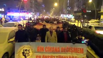 Doğu Türkistanlılar için kar altında yürüdüler