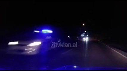 Perplasje me arme mes dy grupeve