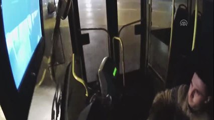 Kaza Anı Araç Kamerasınca Kaydedildi