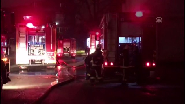 Bir okulun spor salonunda çıkan yangın, kontrol altına alınmaya çalışılıyor - BURSA