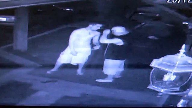 Imagens flagram carro sendo furtado na Rua Pernambuco