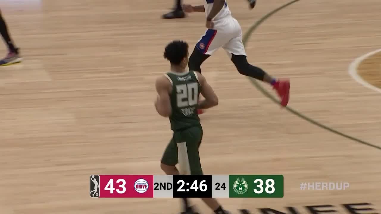 Travis Trice II sinks it from downtown