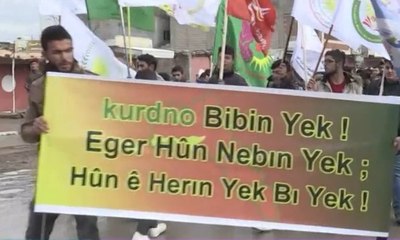 Warga Kurdi Protes Penarikan Pasukan AS
