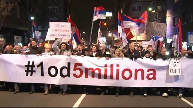 Serbia: un mese di proteste antigovernative