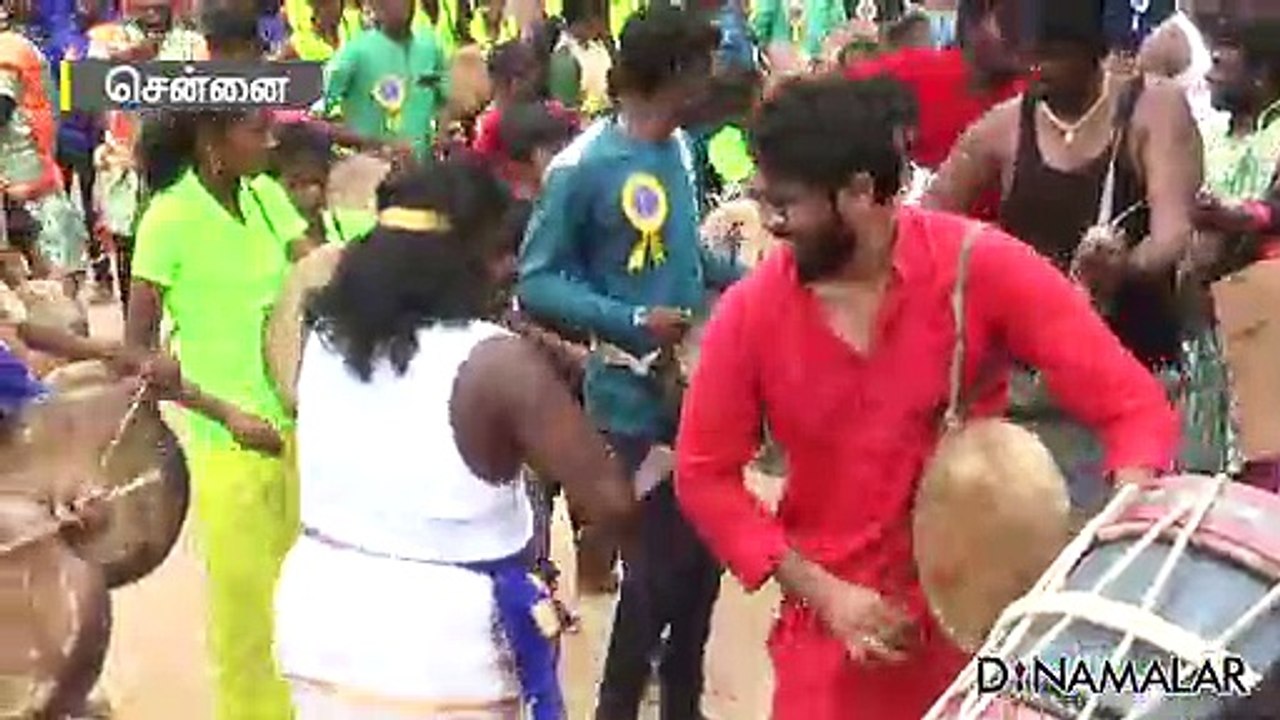 1000 கலைஞர்களின் அசத்தலான பறையிசை