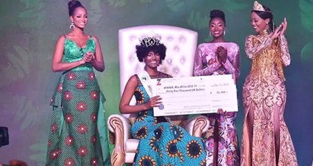 Güzellik Yarışmasında Birinci Olan Genç Kadının Sahnede Saçları Alev Alev Yandı