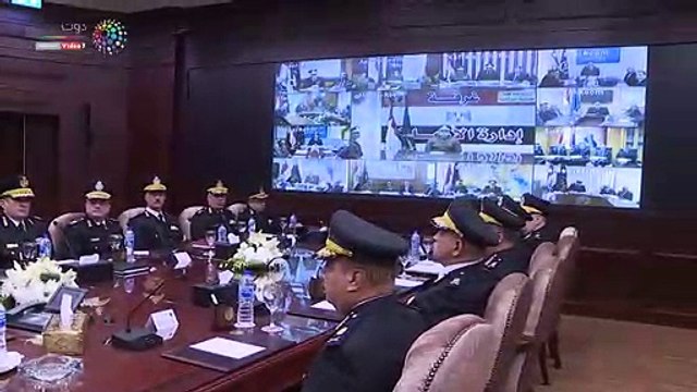 وزير الداخلية يعقد اجتماعا موسعا مع القيادات الأمنية لبحث الخطة الشاملة لتأمين احتفالات رأس السنة