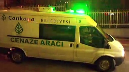 Öğrencisi tarafından öldürülen öğretim üyesine yapılan kalp masajı kamerada