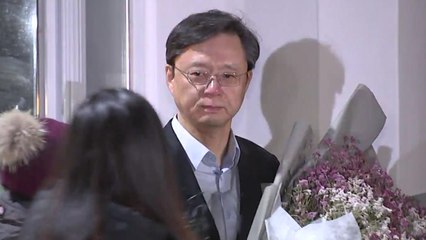 우병우 구속 기간 만료로 384일 만에 석방 / YTN