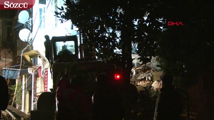 Yedikule’de bina çöktü