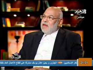 فيديو تعليق كمال الهلباوي على الحرب الديمقراطية بين الاخوان والمجلس العسكري