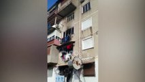Ora News - Elbasan, shpërthen bombola në katin e 3-të të një banese