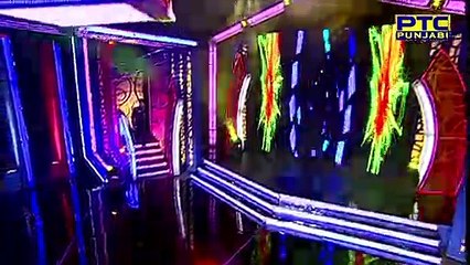 Guru Randhawa singing _Patola_ _ Live Performance ( HD)