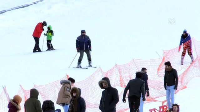 Akdağ Kayak Merkezi'nde yoğunluk - SAMSUN