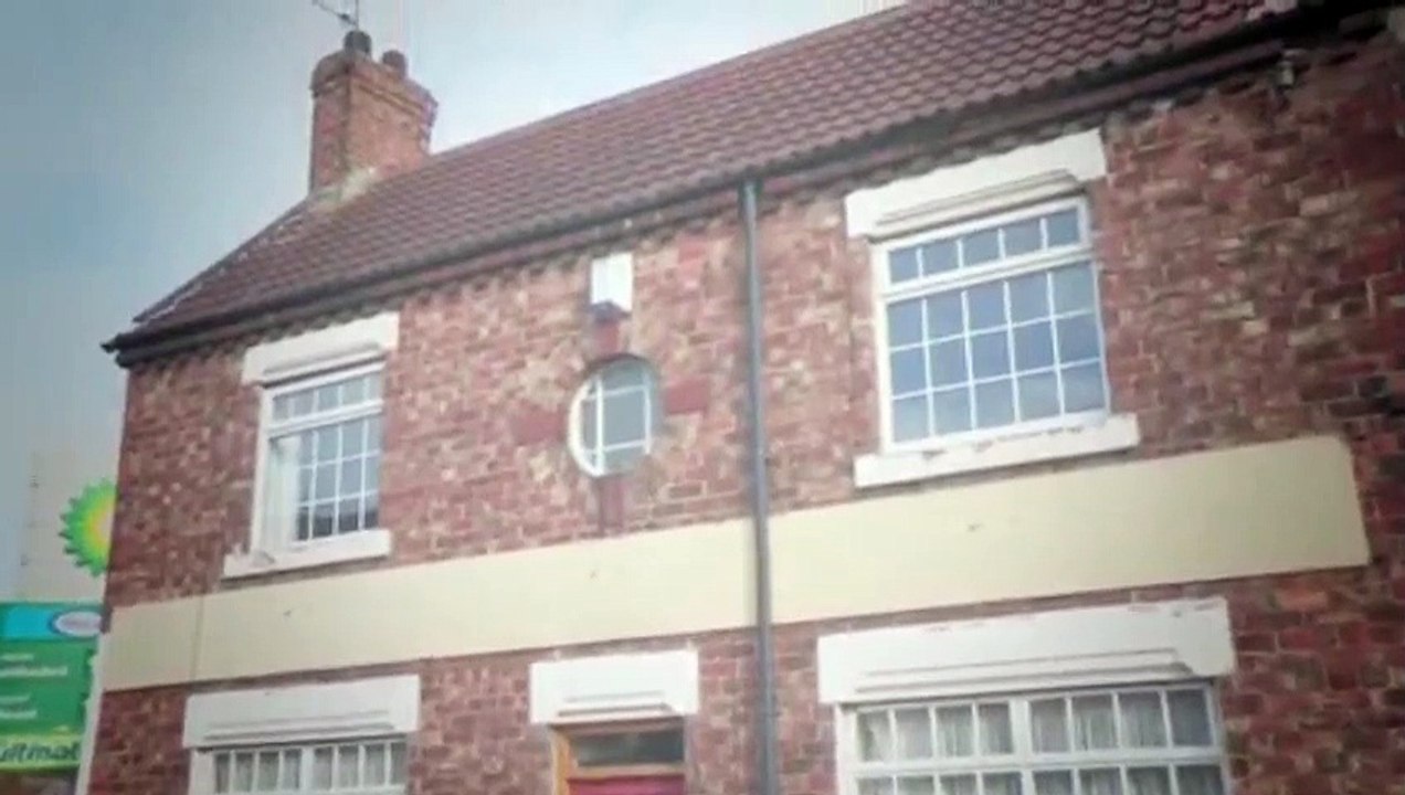 Homes Under the Hammer S17 - Ep20 -. Part 02 HD Watch