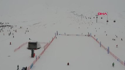Kayseri Erciyes'te Eşler Arası Kızak Çekme Yarışması Yapıldı