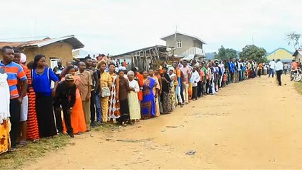 Masiva afluencia y disturbios en las elecciones en el Congo