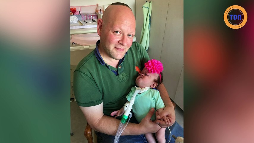 Un Bebe Malforme Traite De Monstre Sur Facebook Video Dailymotion