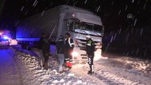 Kar ve buzlanma ulaşımı olumsuz etkiledi - ERZİNCAN